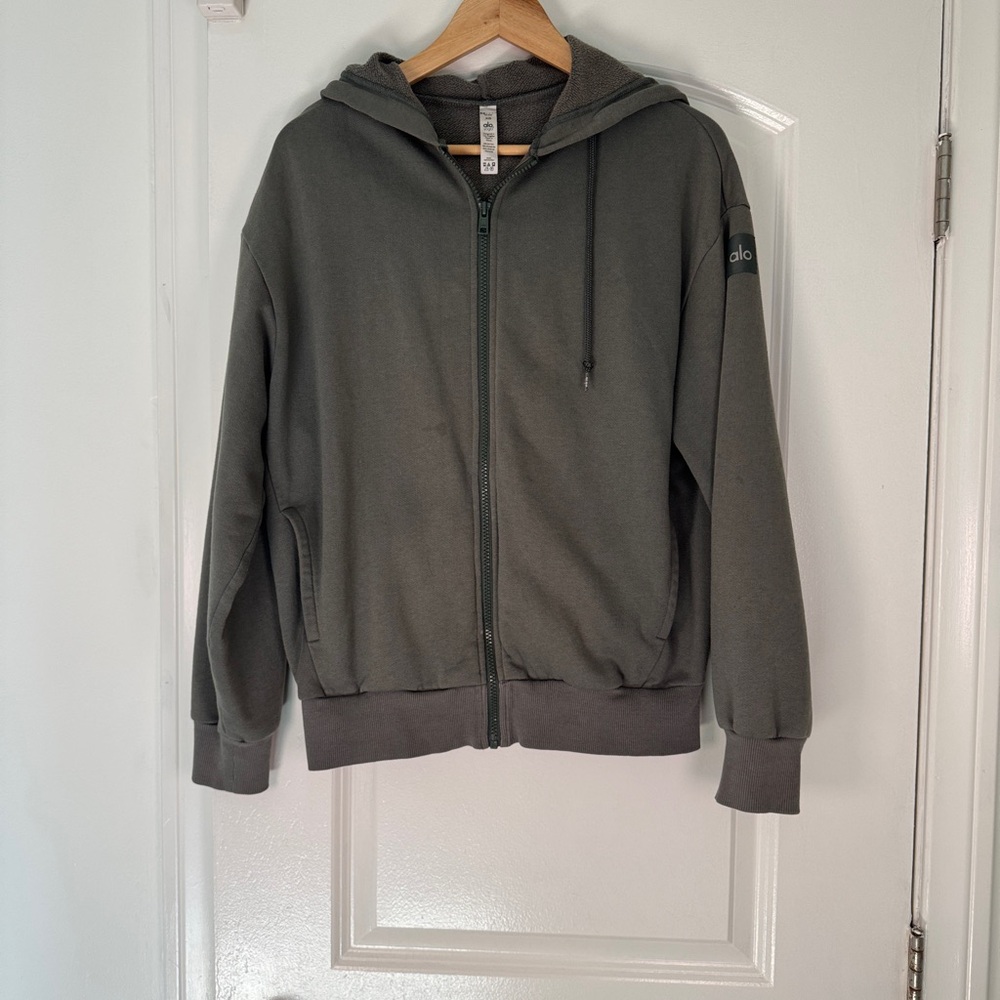 ALO Yoga Men's Zip-Up Hoodie in Olive